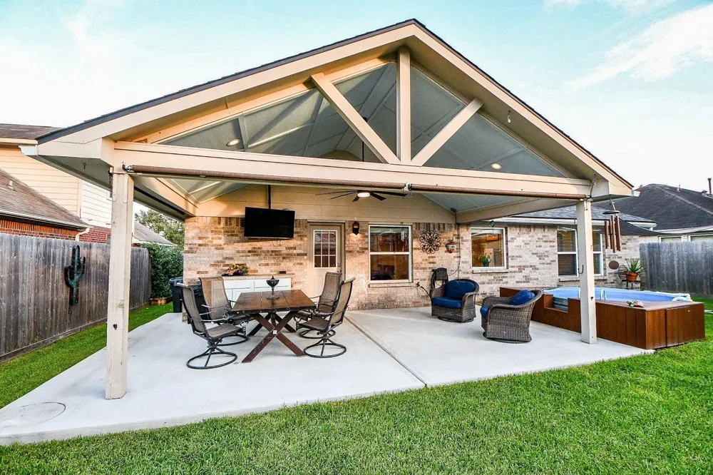 2034 Creek Shore Lane Pearland, TX 77581