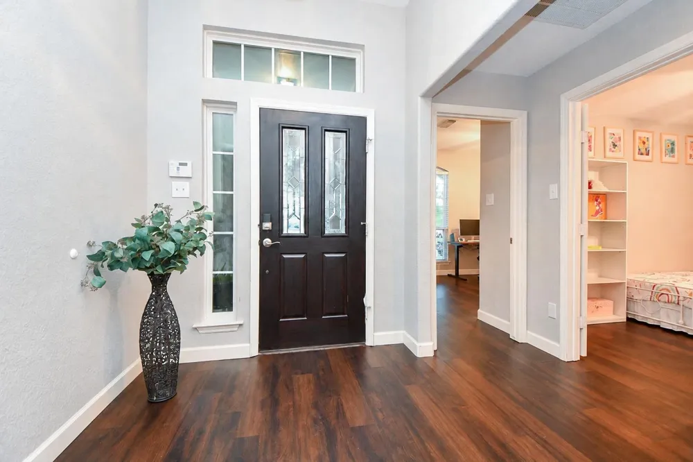 2034 Creek Shore Lane Pearland, TX 77581