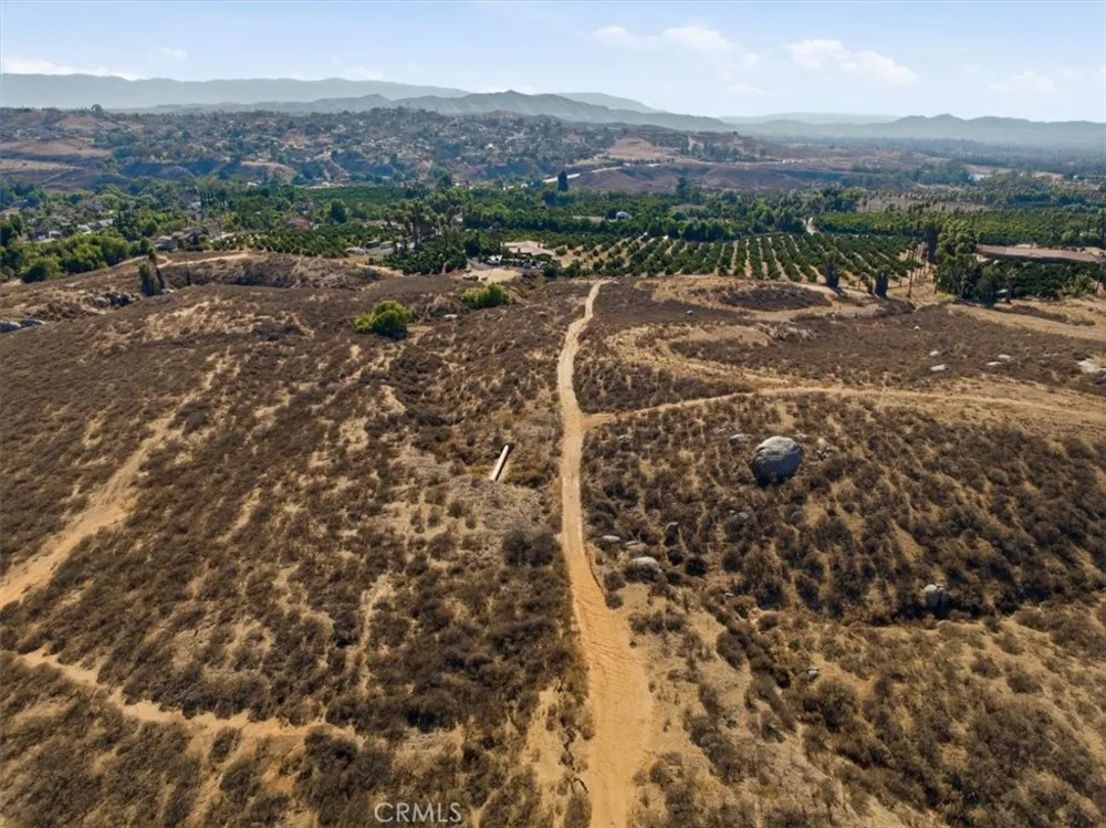 102 Sorrento Hills Riverside, CA 92504
