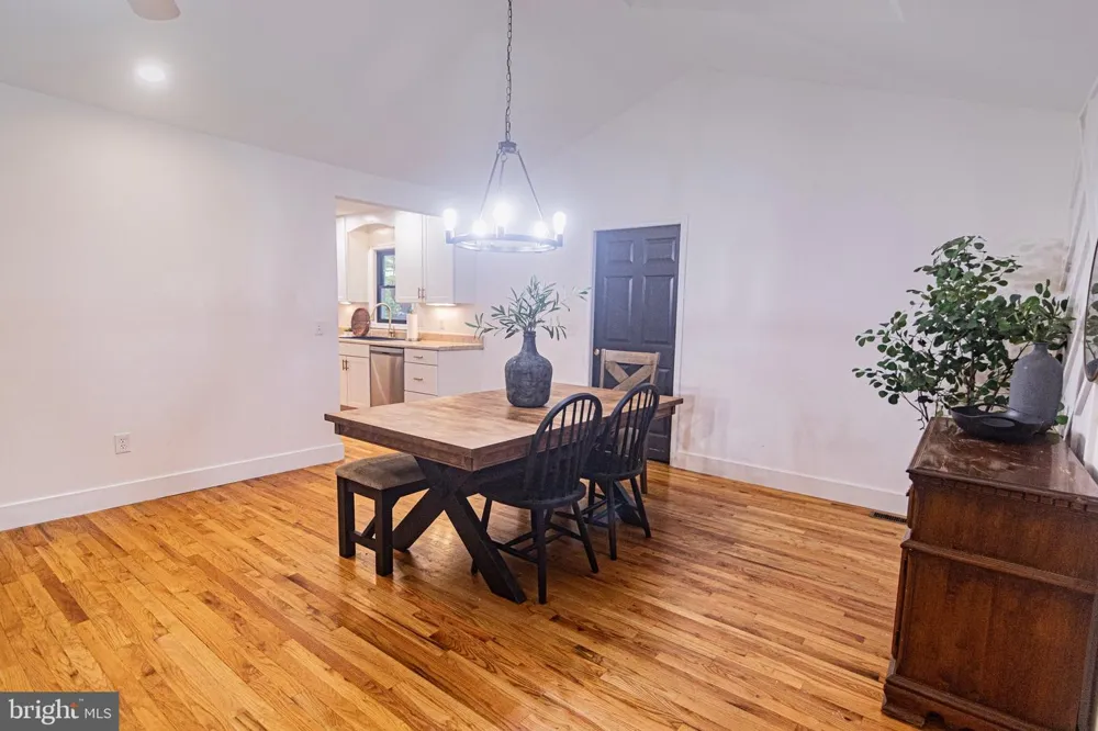207 MADISON CIRCLE Locust Grove, VA 22508