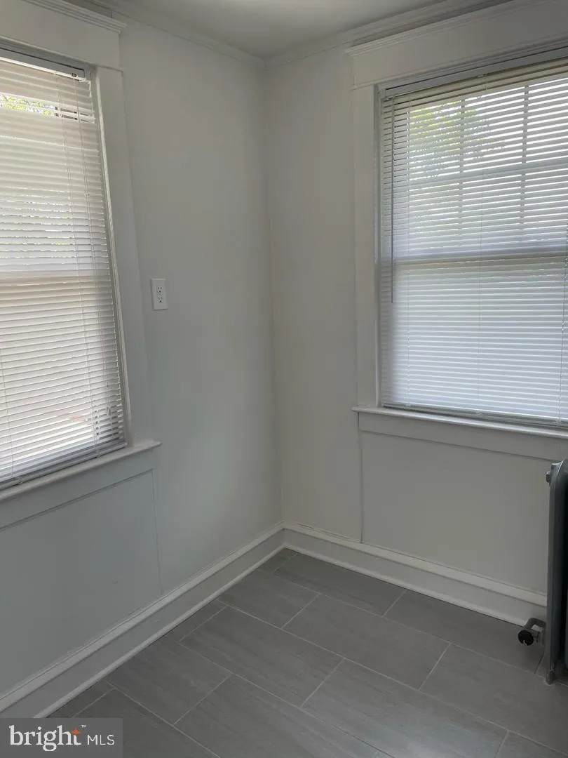 8 MONTGOMERY AVENUE #2F Glenside, PA 19038