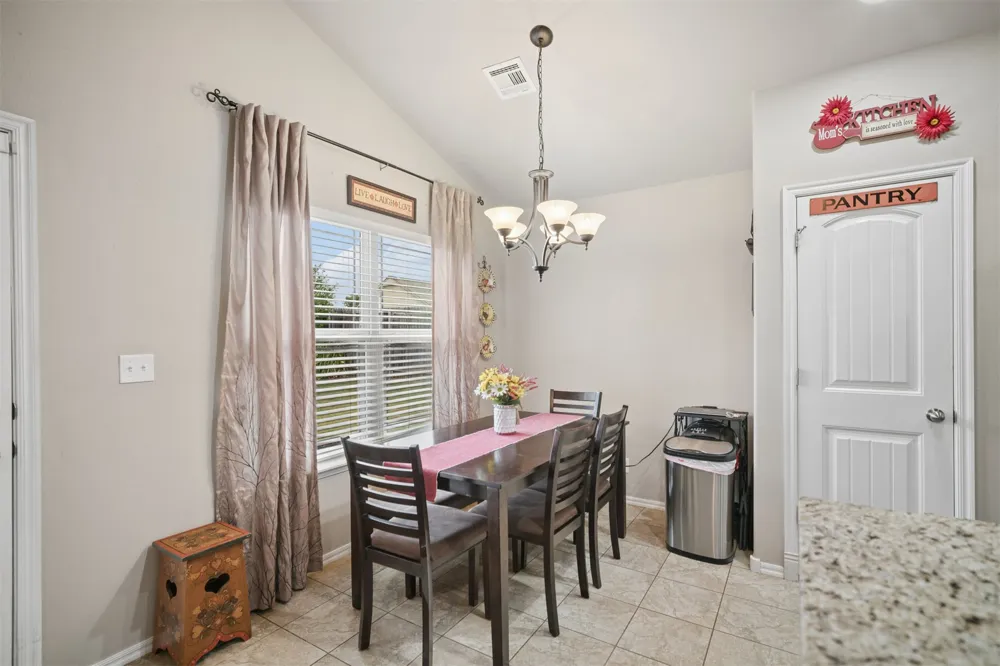 203 W 45th Place Sand Springs, OK 74063