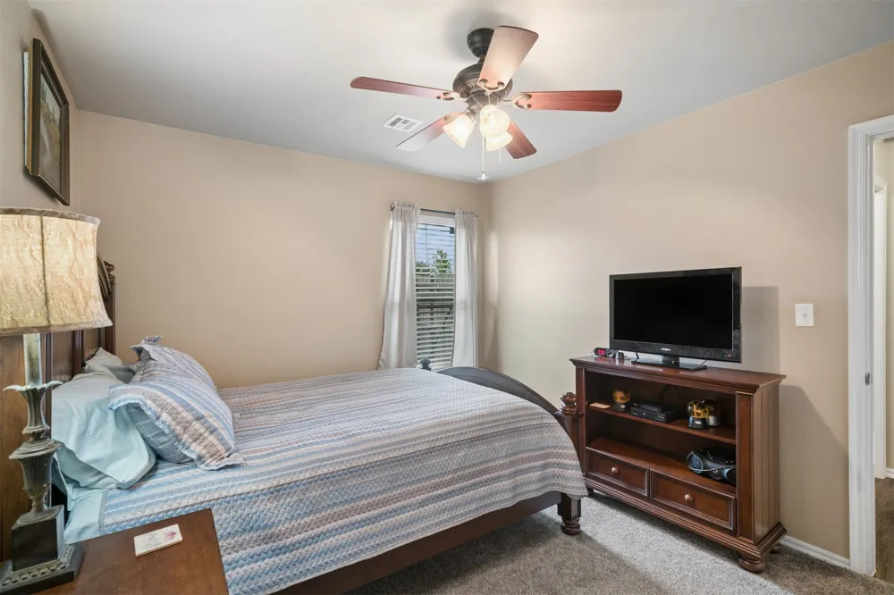 203 W 45th Place Sand Springs, OK 74063