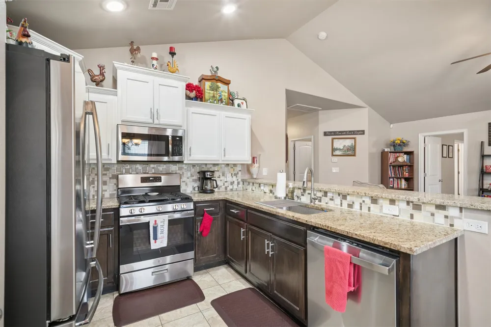 203 W 45th Place Sand Springs, OK 74063