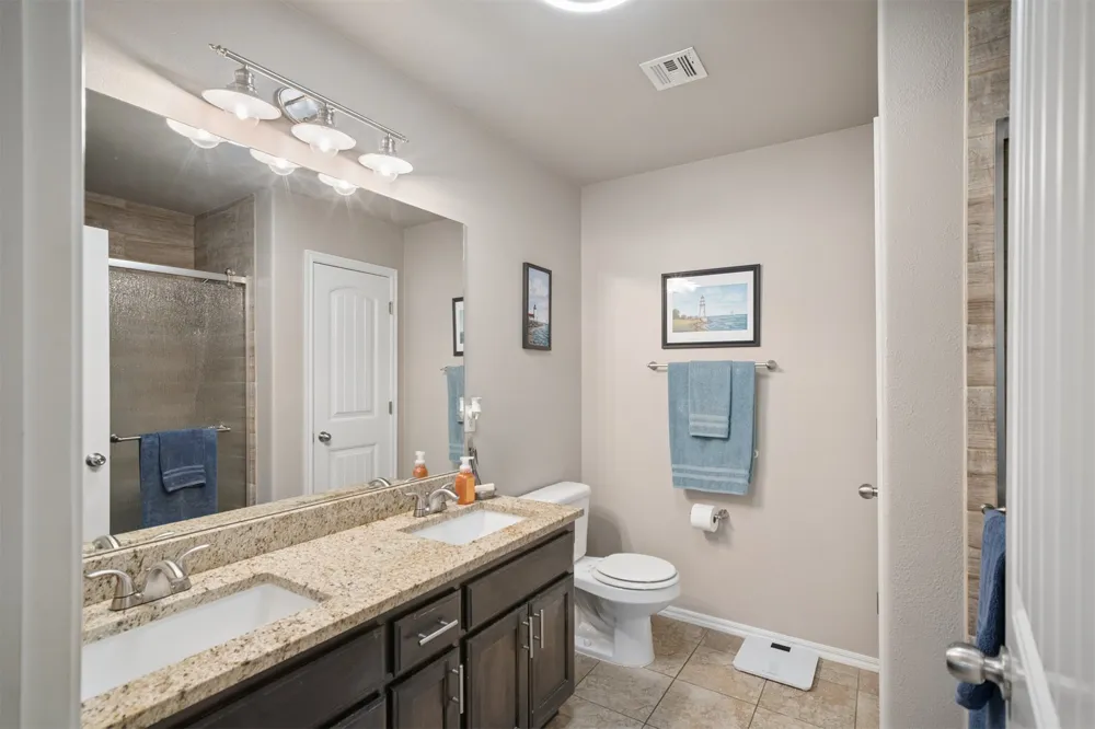 203 W 45th Place Sand Springs, OK 74063