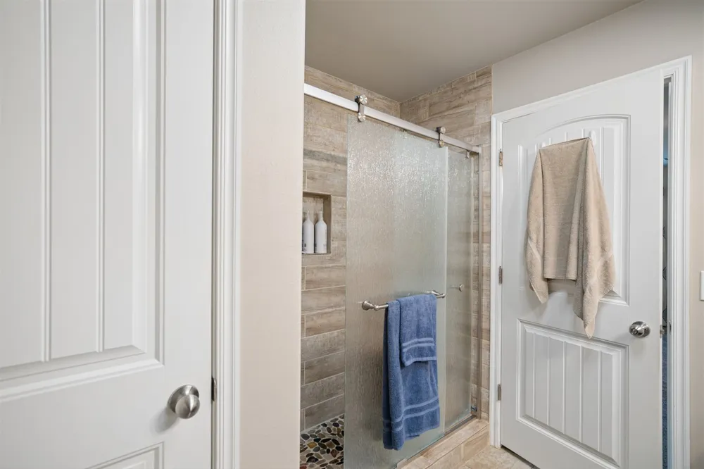 203 W 45th Place Sand Springs, OK 74063