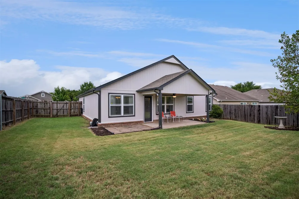 203 W 45th Place Sand Springs, OK 74063