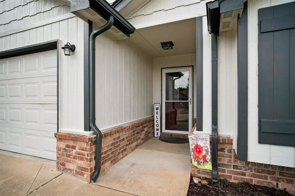 203 W 45th Place Sand Springs, OK 74063