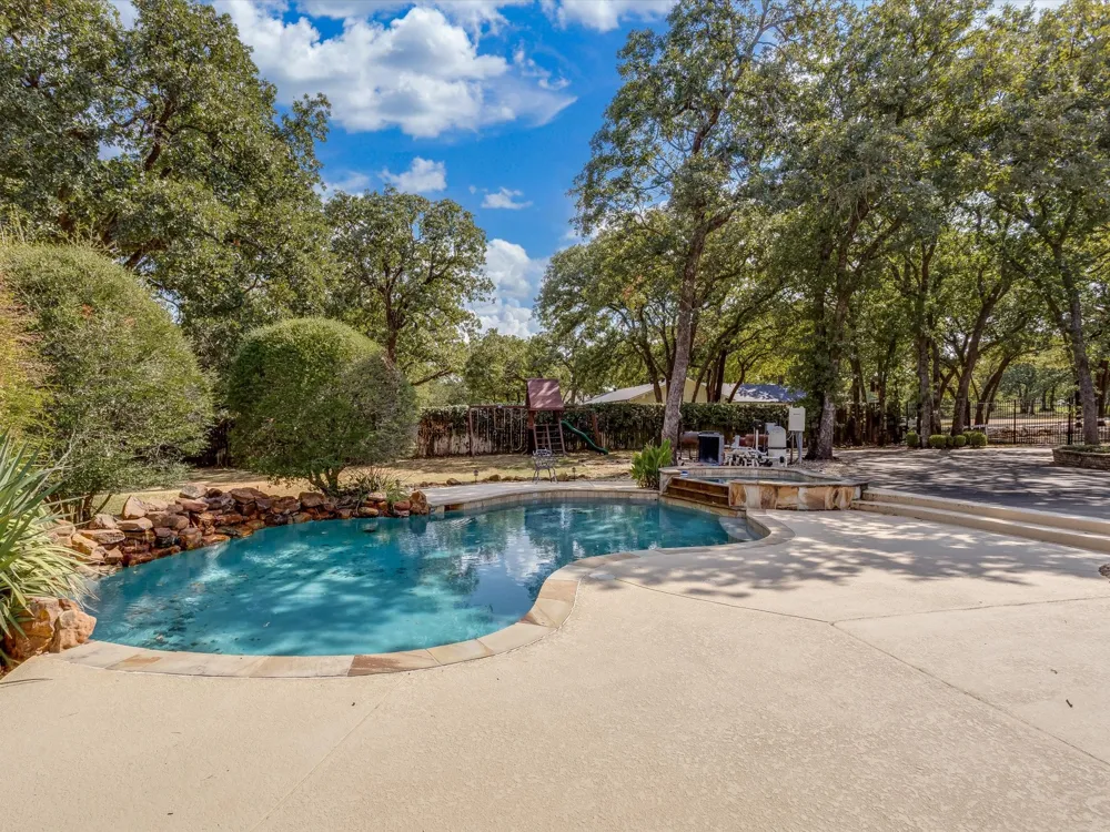 805 Belinda Drive Keller, TX 76248