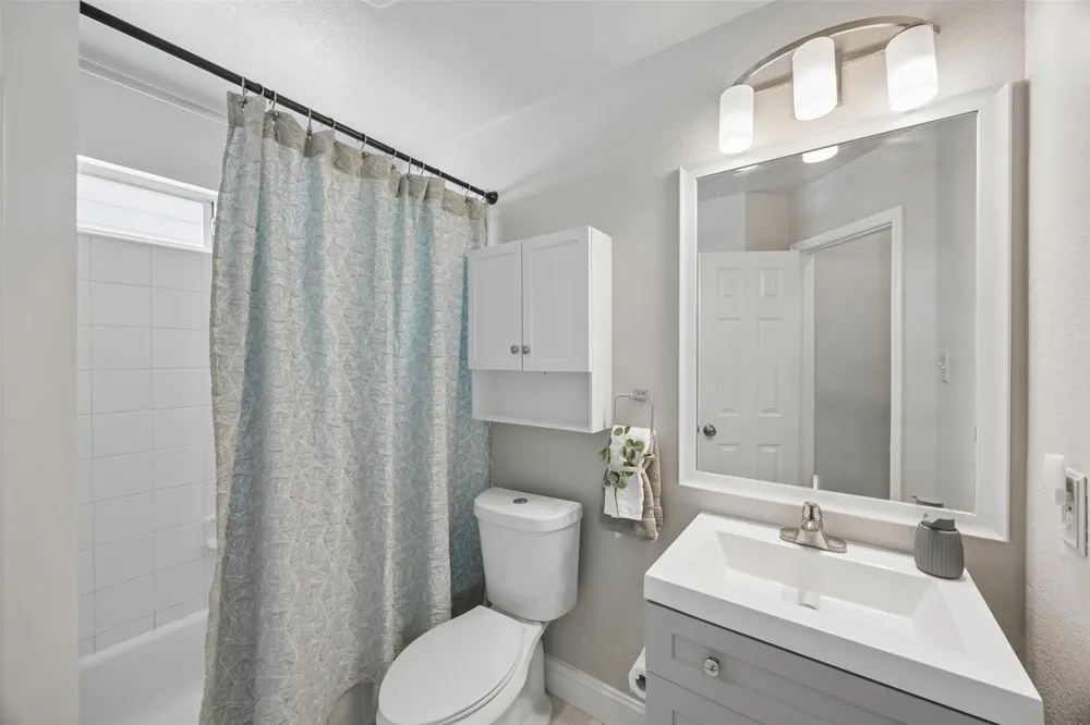 1117 King George Lane Savannah, TX 76227