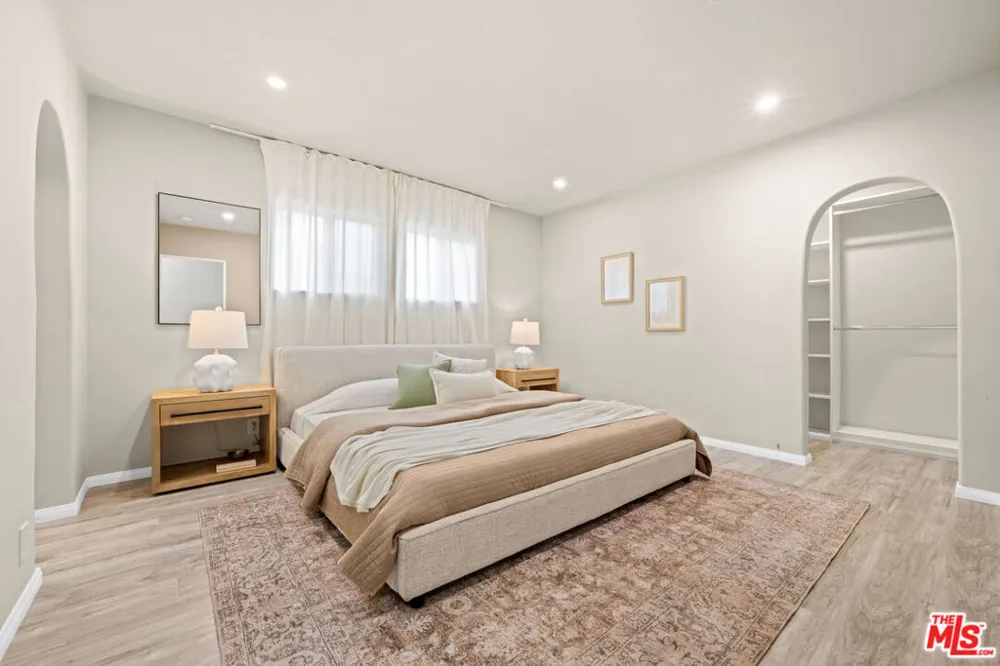 1444 Ontario Street Burbank, CA 91505