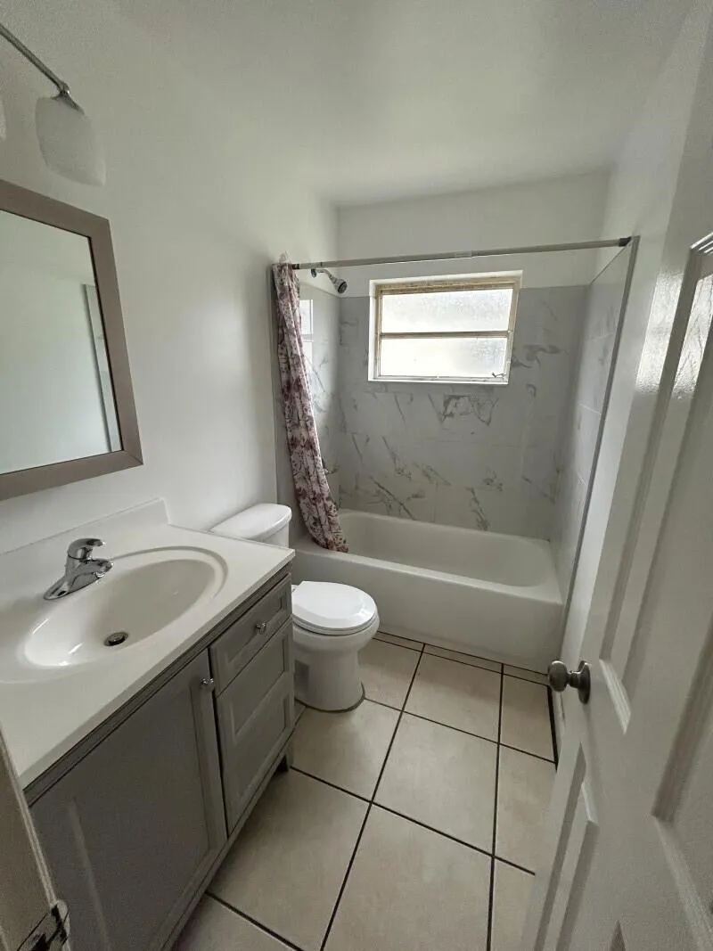 506 HOLLY AVENUE #A & B Fort Pierce, FL 34982