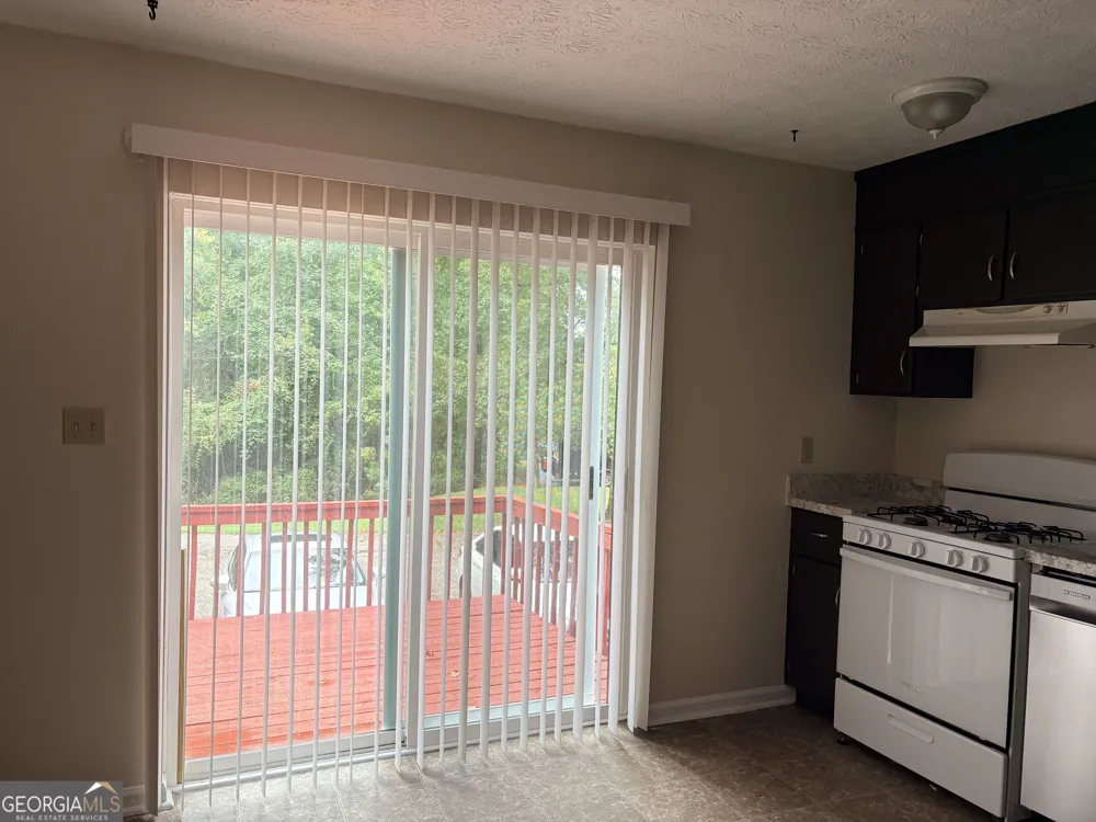 165 Hunters Ln Fayetteville, GA 30215