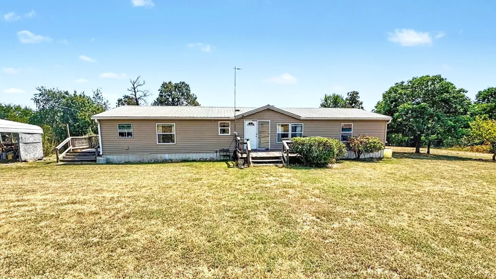 473296 E 825 ROAD Stilwell, OK 74960