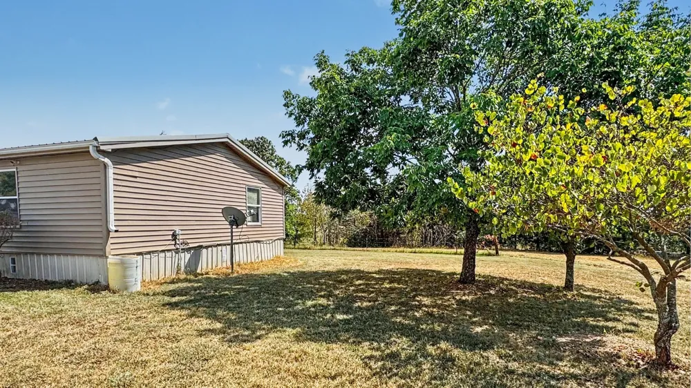473296 E 825 ROAD Stilwell, OK 74960