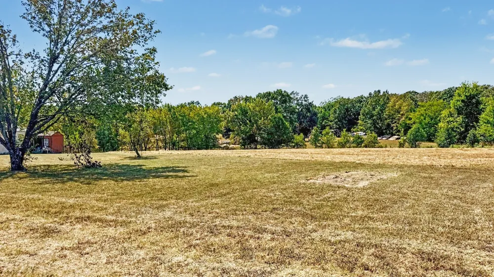 473296 E 825 ROAD Stilwell, OK 74960