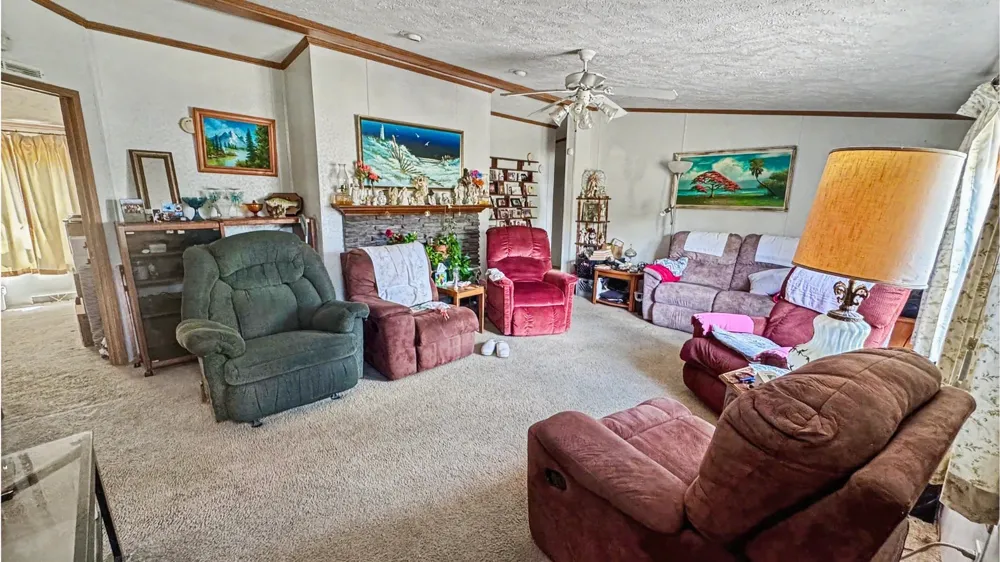 473296 E 825 ROAD Stilwell, OK 74960