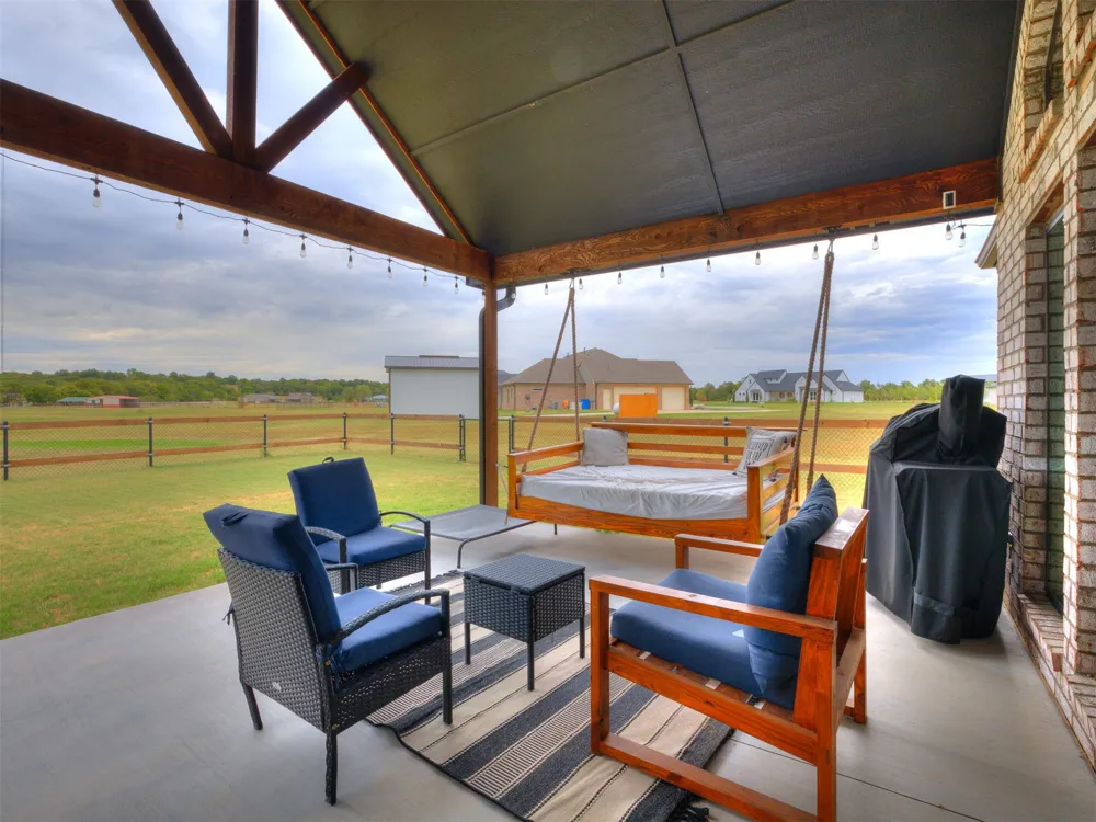 10382 S 293rd EastAvenue Coweta, OK 74429