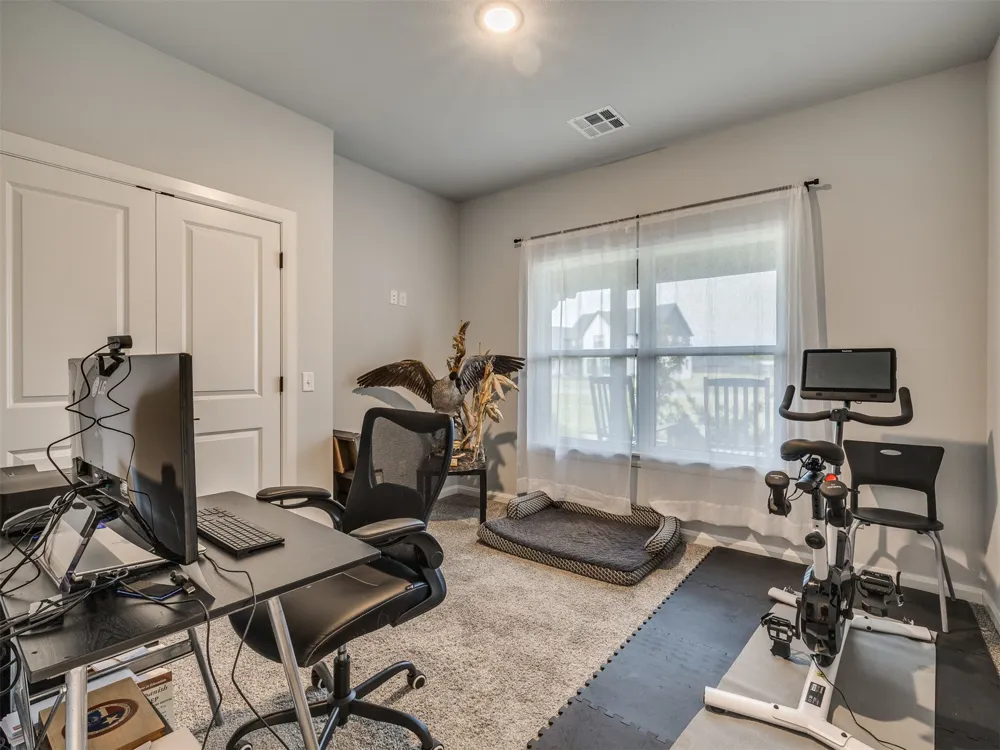 10382 S 293rd EastAvenue Coweta, OK 74429