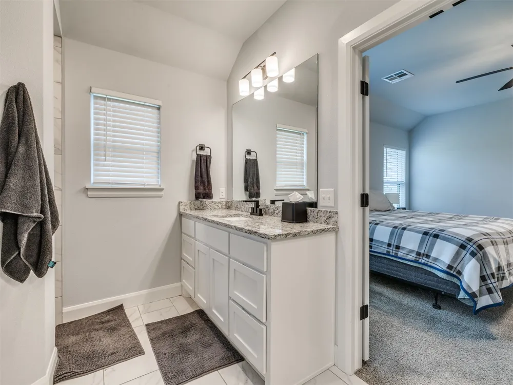 10382 S 293rd EastAvenue Coweta, OK 74429