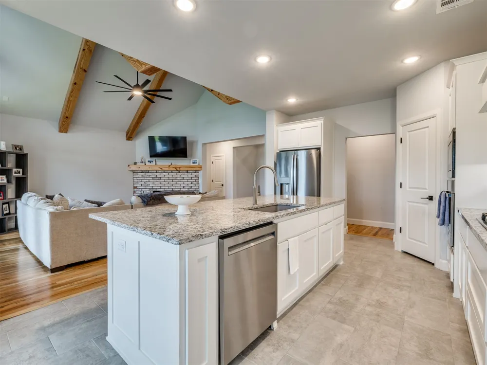 10382 S 293rd EastAvenue Coweta, OK 74429