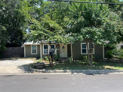 905 S Alamo Street