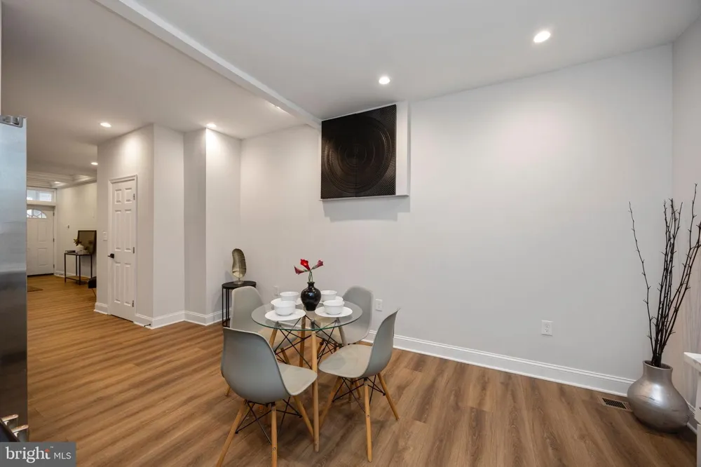 2033 BENTALOU STREET Baltimore, MD 21216