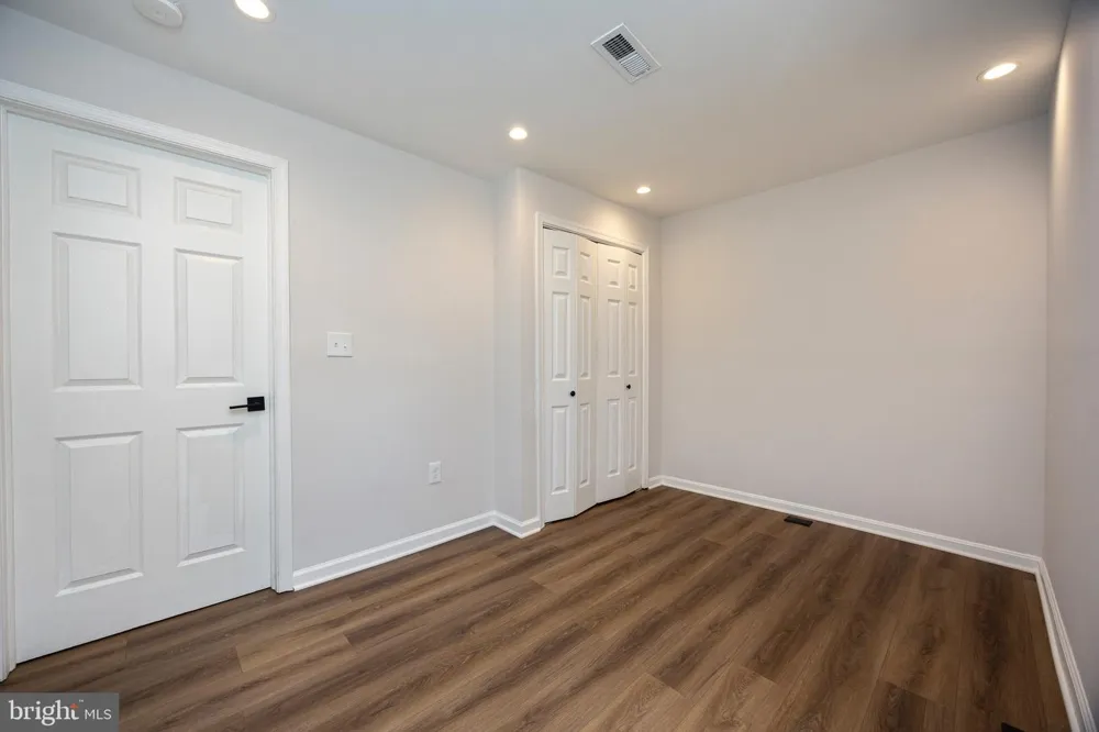 2033 BENTALOU STREET Baltimore, MD 21216