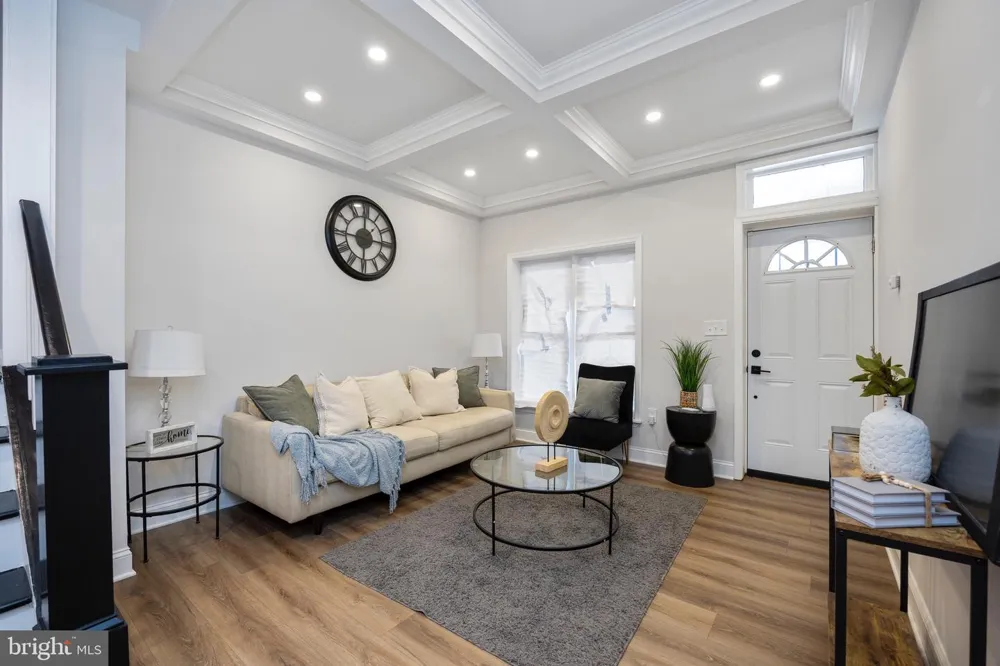 2033 BENTALOU STREET Baltimore, MD 21216
