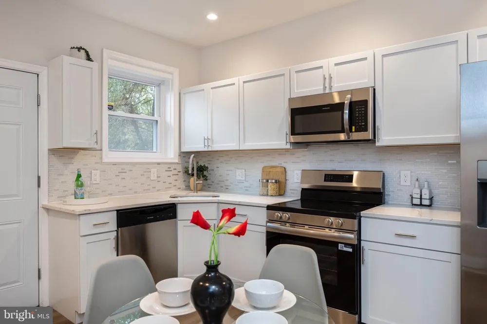 2033 BENTALOU STREET Baltimore, MD 21216