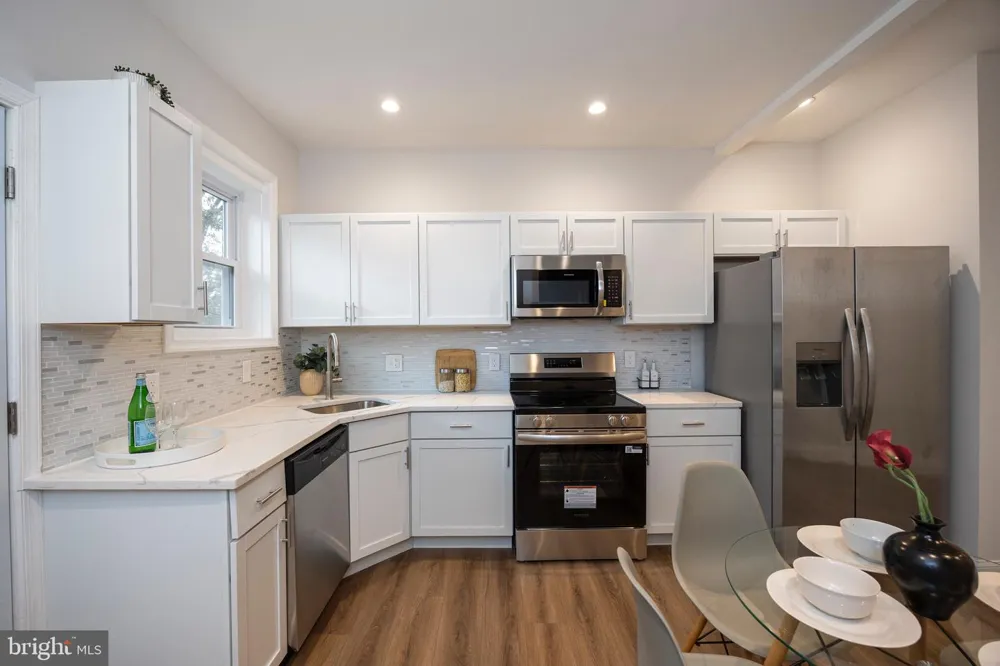 2033 BENTALOU STREET Baltimore, MD 21216