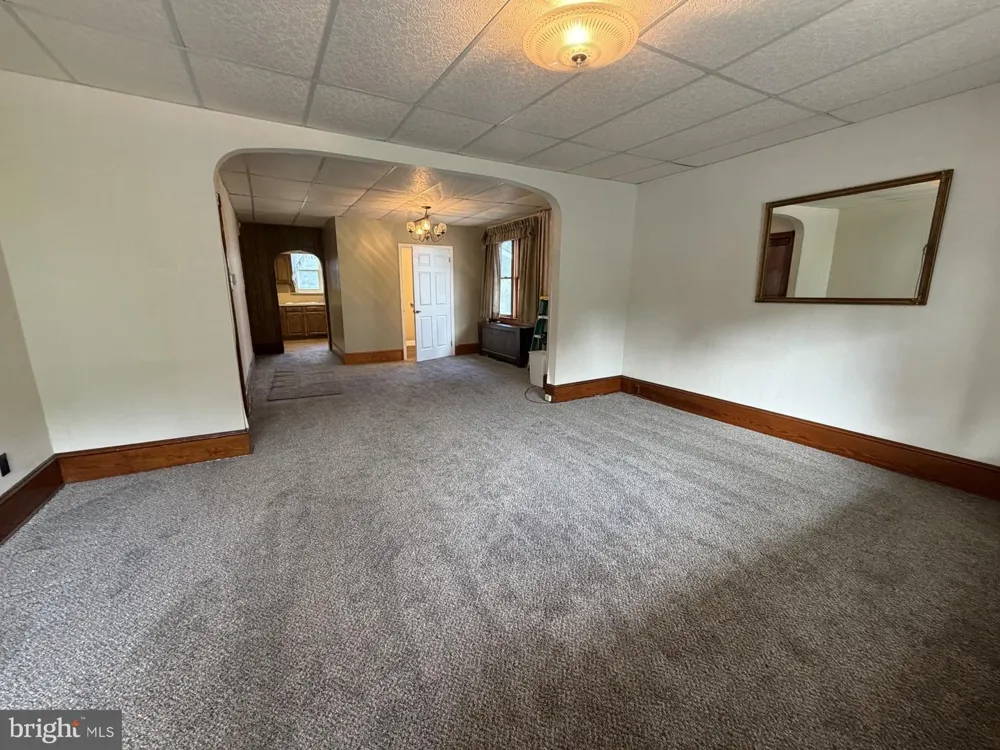 46 E MILL STREET Nesquehoning, PA 18240