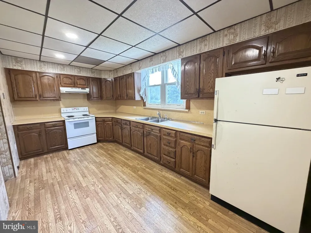 46 E MILL STREET Nesquehoning, PA 18240