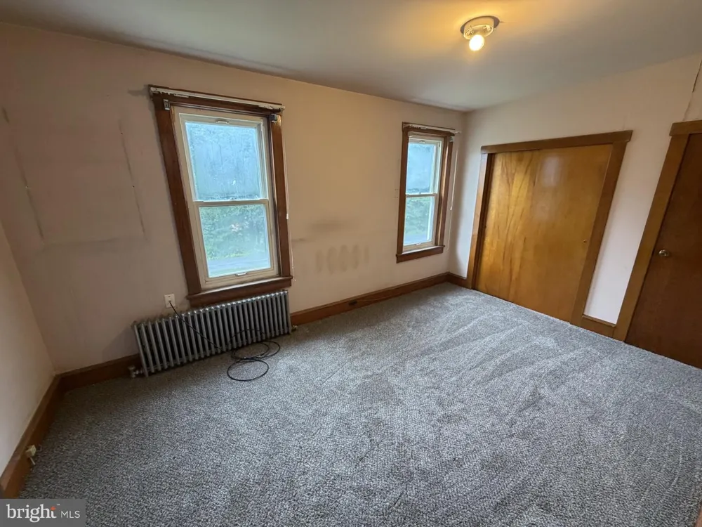 46 E MILL STREET Nesquehoning, PA 18240