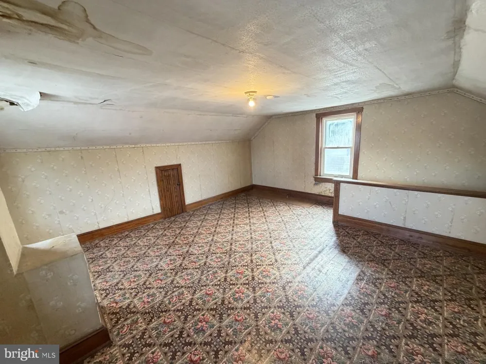 46 E MILL STREET Nesquehoning, PA 18240