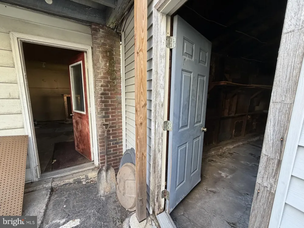 46 E MILL STREET Nesquehoning, PA 18240