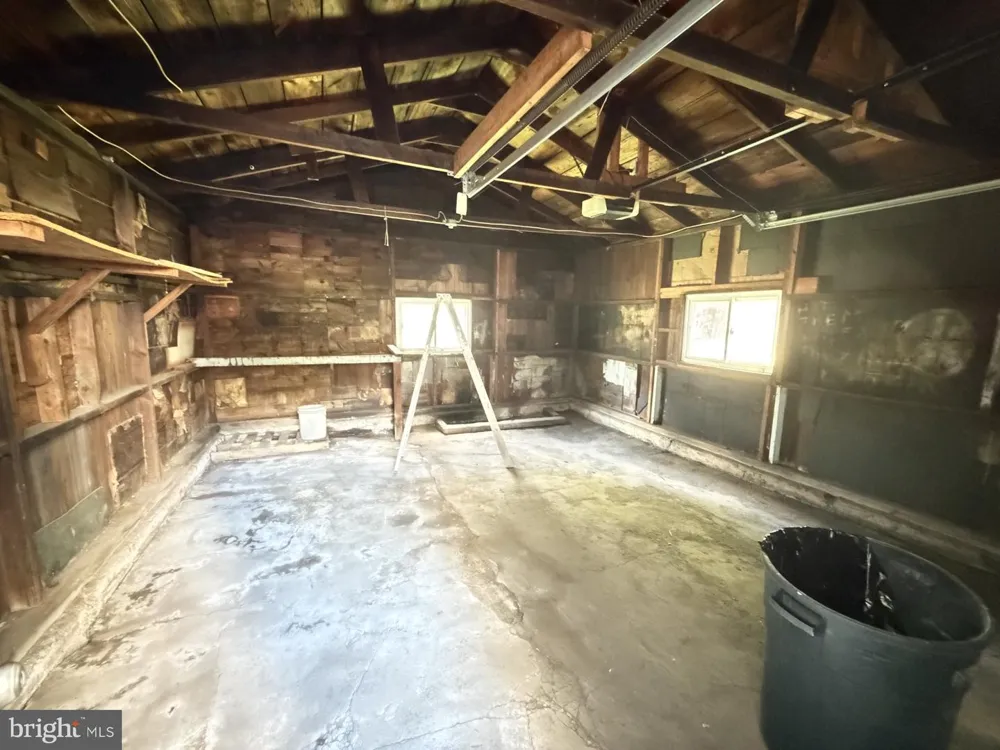 46 E MILL STREET Nesquehoning, PA 18240