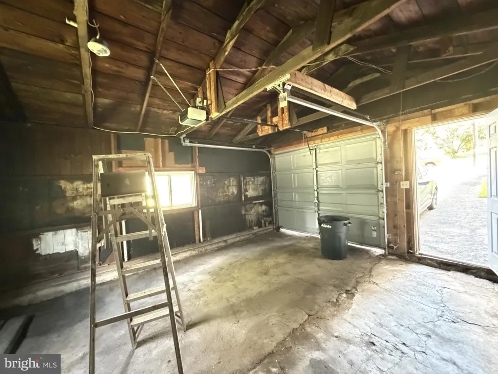 46 E MILL STREET Nesquehoning, PA 18240
