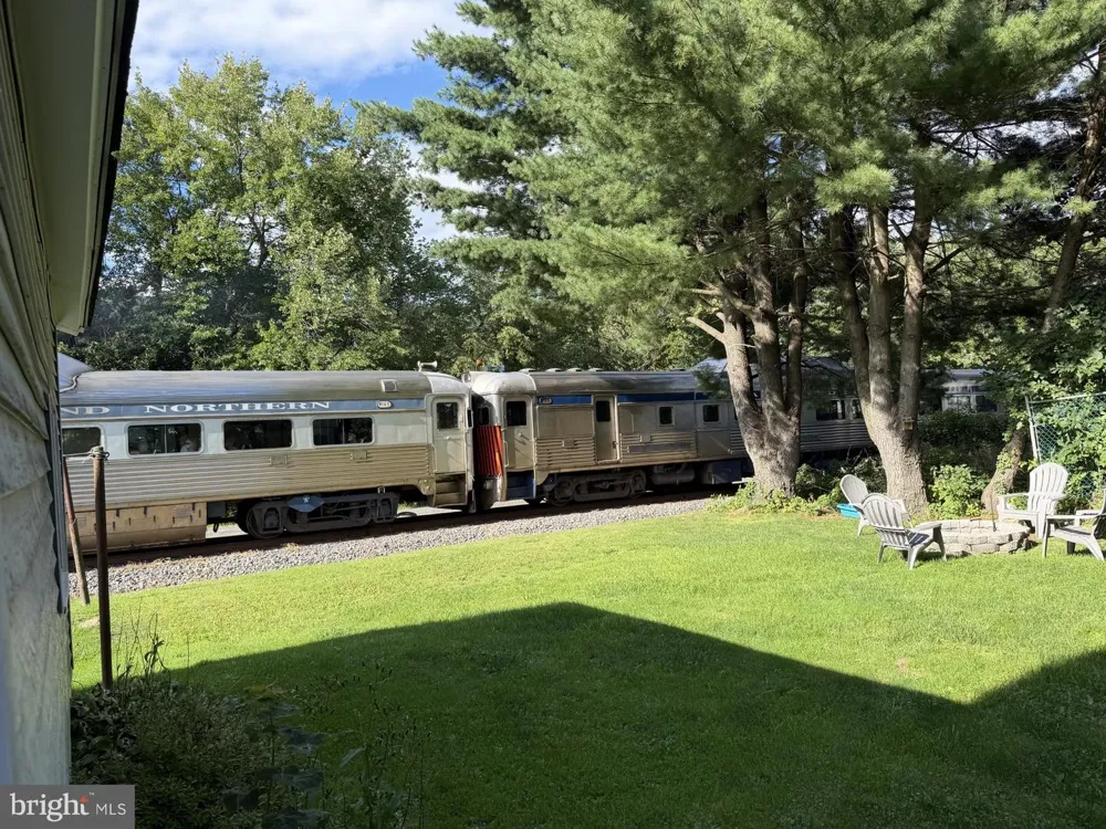 46 E MILL STREET Nesquehoning, PA 18240