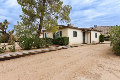 61726 Hilltop