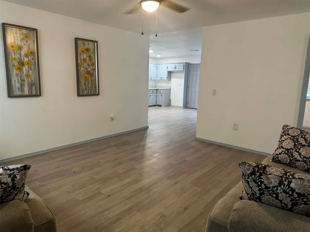 2106 Hickory Street McAlester, OK 74501