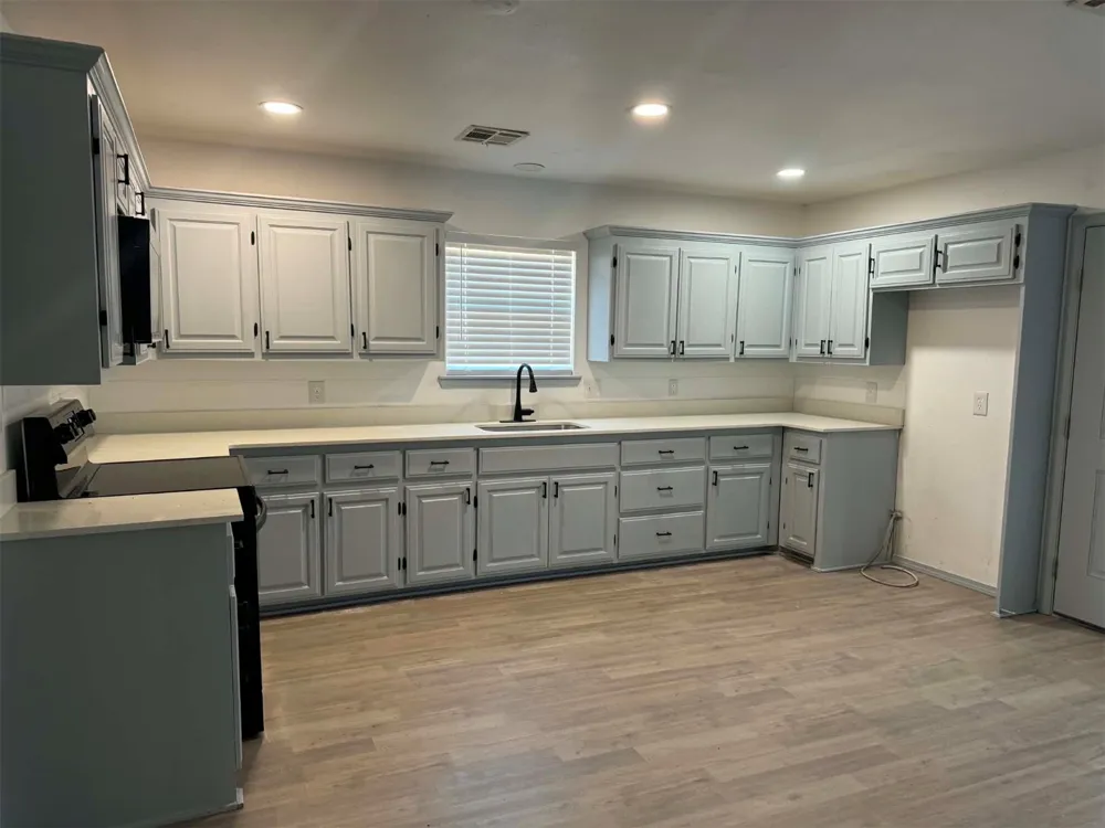 2106 Hickory Street McAlester, OK 74501