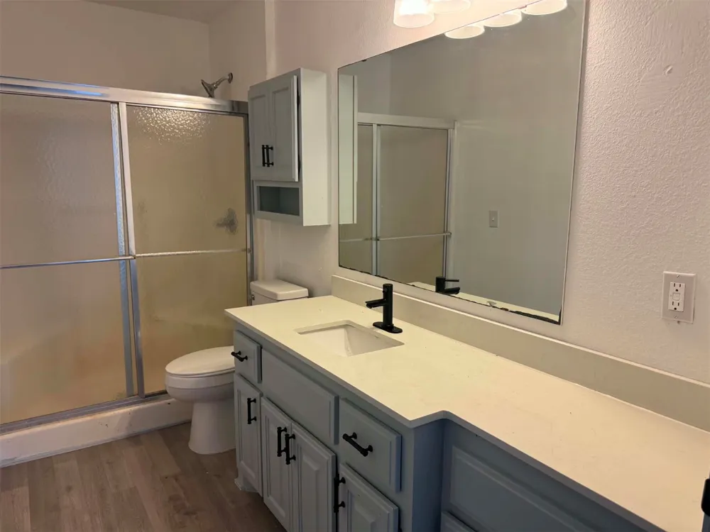 2106 Hickory Street McAlester, OK 74501