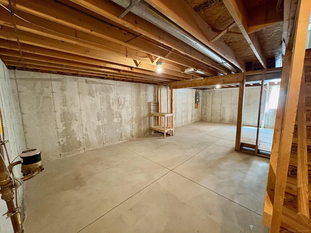 3946 electric Avenue Port Huron City, MI 48060