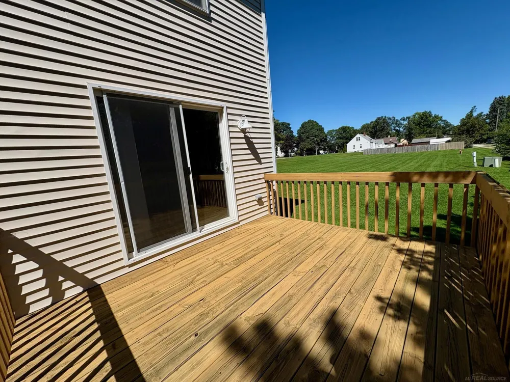 3946 electric Avenue Port Huron City, MI 48060