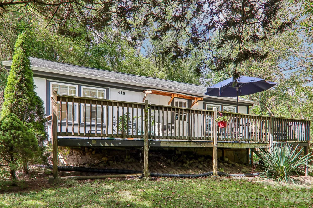 418 Sharptown Road Canton, NC 28716