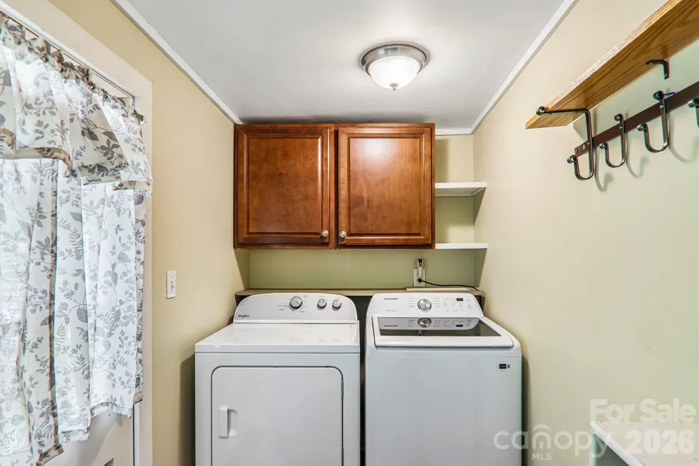 418 Sharptown Road Canton, NC 28716