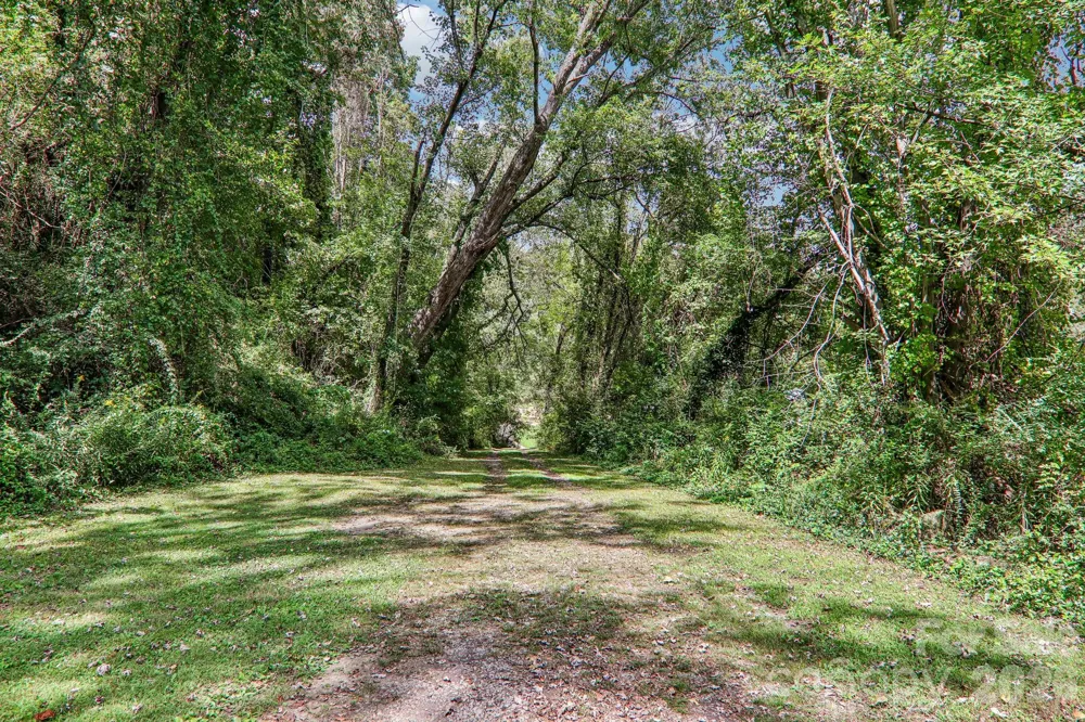 418 Sharptown Road Canton, NC 28716