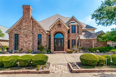 2605 Oak Point Drive