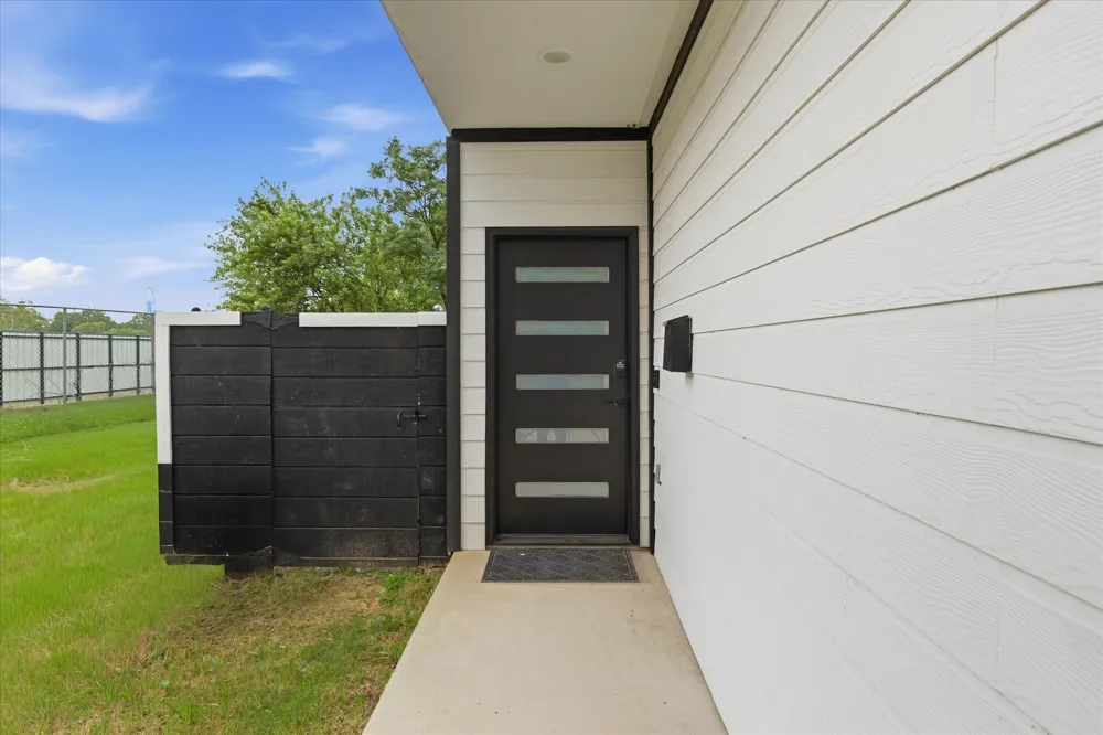 3412 Meadow Street Dallas, TX 75215